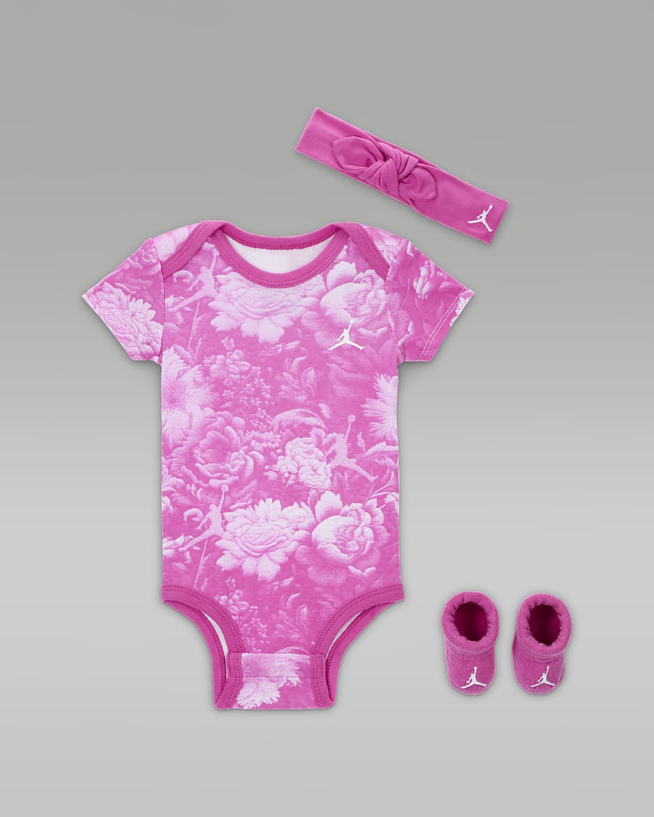 Jordan Brooklyn Essentials Baby 0 9M 3 Piece Printed Bodysuit Set. Nike